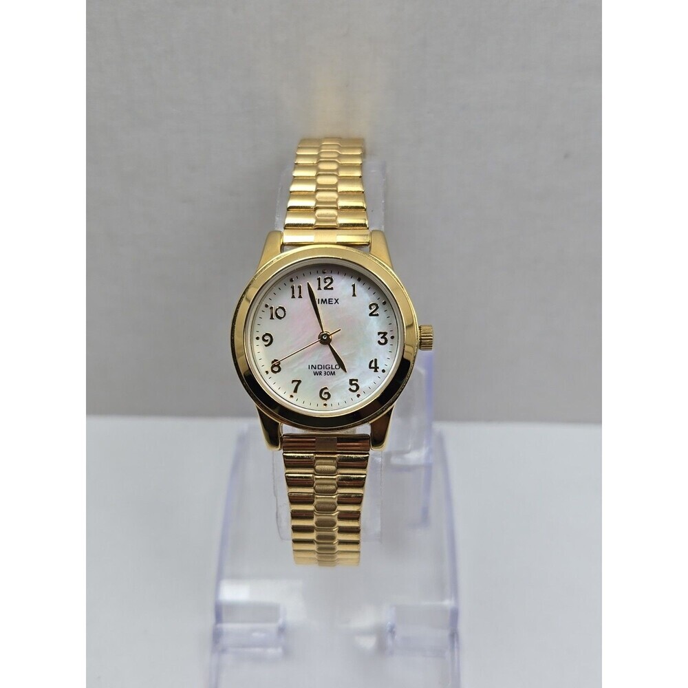Timex Essex Avenue Indiglo Womens Watch 25mm MOP Dial Silver Tone New Battery